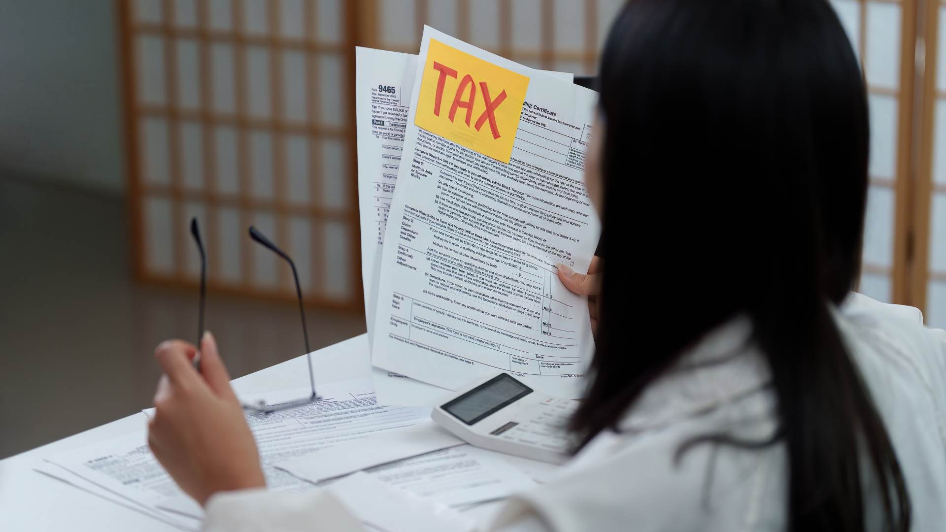 woman preparing taxes