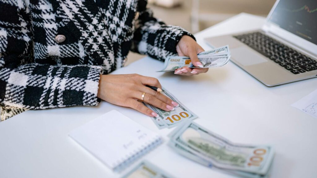 counting cash